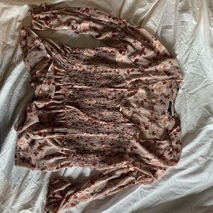 beautiful AE blouse🤍